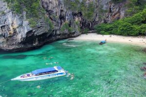 Phi Phi Island by Speedboat